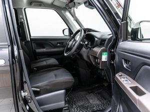 Минивэн Toyota Roomy 2021 года, 990000 рублей, Красноярск