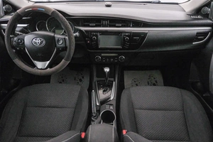 Седан Toyota Corolla 2014 года, 1349000 рублей, Красноярск