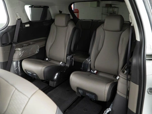Минивэн Kia Carnival 2025 года, 6098999 рублей, Москва