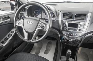 Седан Hyundai Solaris 2015 года, 899000 рублей, Барнаул