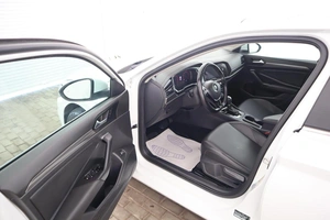 Седан Volkswagen Jetta 2019 года, 1999000 рублей, Обнинск