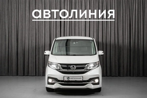 Минивэн Honda Stepwgn Spada 2015 года, 2150000 рублей, Красноярск