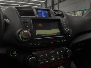 Внедорожник Toyota Highlander 2010 года, 1850000 рублей, Красноярск
