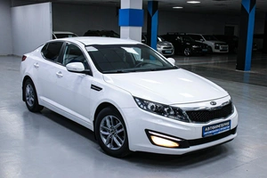 Седан Kia Optima 2013 года, 998000 рублей, Солонцы