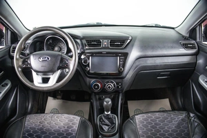 Хетчбэк Kia Rio 2013 года, 849000 рублей, Пермь