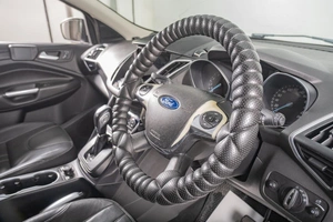 Внедорожник Ford Kuga 2013 года, 1349000 рублей, Томск