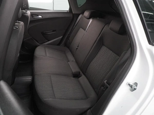 Хетчбэк Opel Astra 2013 года, 899000 рублей, Воронеж