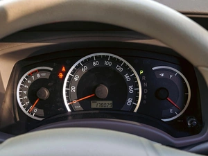 Минивэн Toyota Isis 2015 года, 1190000 рублей, Краснодар