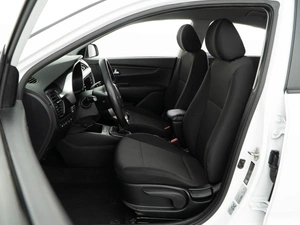 Седан Kia Rio 2022 года, 1348055 рублей, Москва