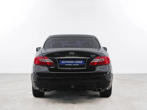 Седан Infiniti Q70 2014 года, 1827077 рублей, Москва
