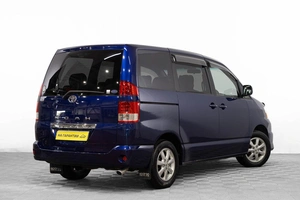 Минивэн Toyota Noah 2003 года, 959000 рублей, Барнаул