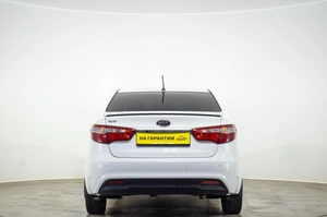 Седан Kia Rio 2012 года, 919000 рублей, Оренбург