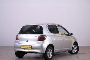 Хетчбэк Toyota Vitz 1999 года, 419000 рублей, Омск