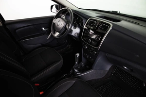 Хетчбэк Renault Sandero 2016 года, 859000 рублей, Пермь