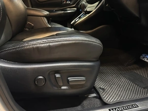 Внедорожник Toyota Harrier 2018 года, 3347000 рублей, Красноярск