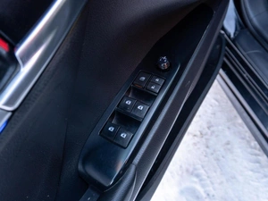 Седан Toyota Camry 2018 года, 2119000 рублей, Саратов