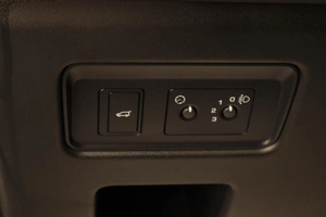 Внедорожник Land Rover Discovery 2020 года, 4149000 рублей, Челябинск