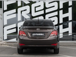 Седан Hyundai Solaris 2014 года, 860000 рублей, Волгоград