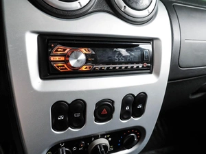 Седан Renault Logan 2011 года, 524000 рублей, Воронеж