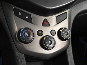 Хетчбэк Chevrolet Aveo 2012 года, 680000 рублей, Ставрополь