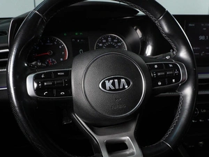 Седан Kia K5 2021 года, 2319000 рублей, Красный Пахарь