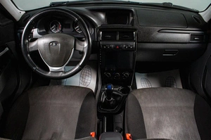 Седан ВАЗ (LADA) Priora 2017 года, 639000 рублей, Сургут