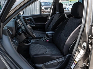 Внедорожник Toyota RAV4 2011 года, 1213000 рублей, Краснодар