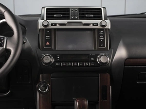 Внедорожник Toyota Land Cruiser Prado 2015 года, 3340000 рублей, Омск