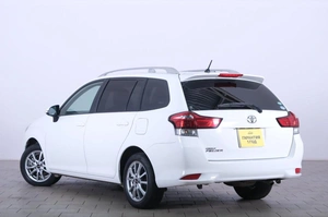 Универсал Toyota Corolla Fielder 2019 года, 1689000 рублей, Омск