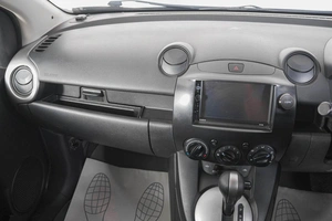Хетчбэк Mazda Demio 2010 года, 589000 рублей, Кемерово