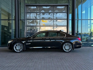Седан BMW 7 серия 2015 года, 1999000 рублей, Уфа