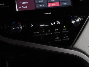 Седан Toyota Camry 2020 года, 2599000 рублей, Воронеж