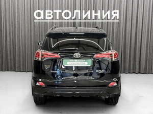 Внедорожник Toyota RAV4 2019 года, 2500000 рублей, Красноярск