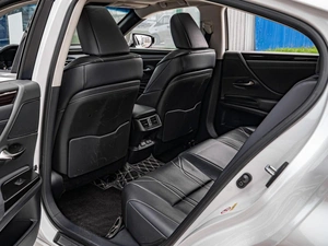 Седан Lexus ES 2018 года, 3469000 рублей, Краснодар