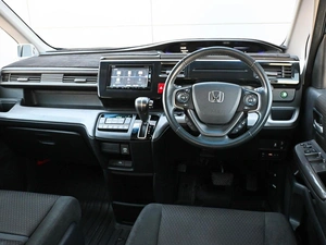 Минивэн Honda Stepwgn Spada 2019 года, 2199000 рублей, Кирилловка