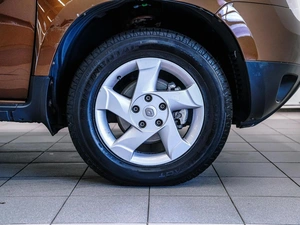 Внедорожник Renault Duster 2014 года, 1045000 рублей, Красноярск
