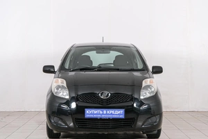 Хетчбэк Toyota Vitz 2010 года, 649000 рублей, Красноярск