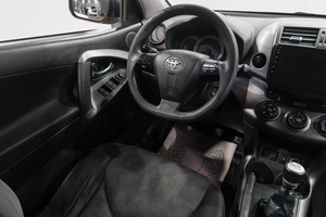 Внедорожник Toyota RAV4 2010 года, 1299000 рублей, Новокузнецк