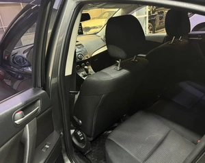 Седан Mazda 3 2011 года, 997000 рублей, Красноярск