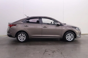 Седан Hyundai Solaris 2021 года, 1750000 рублей, Брянск