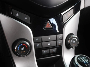 Хетчбэк Chevrolet Cruze 2012 года, 729000 рублей, Воронеж