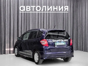 Хетчбэк Honda Fit 2010 года, 749000 рублей, Красноярск