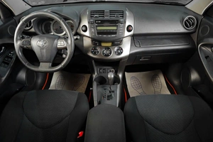 Внедорожник Toyota RAV4 2012 года, 1499000 рублей, Тюмень