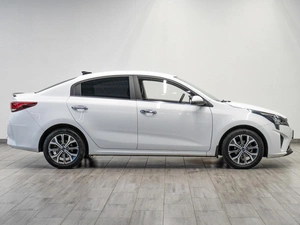 Седан Kia Rio 2021 года, 1949000 рублей, Саратов