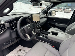 Внедорожник Toyota Sequoia 2025 года, 14700000 рублей, Новоивановское