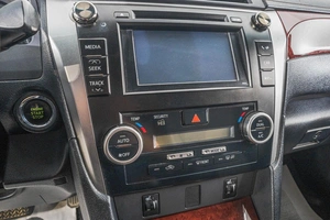 Седан Toyota Camry 2012 года, 1599000 рублей, Барнаул