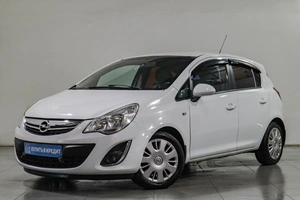 Хетчбэк Opel Corsa 2012 года, 699000 рублей, Челябинск