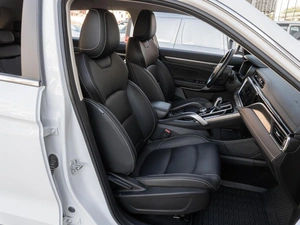 Внедорожник Geely Atlas Pro 2022 года, 2419000 рублей, Саратов