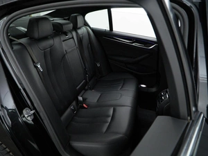 Седан BMW 5 серия 2018 года, 2948055 рублей, Москва