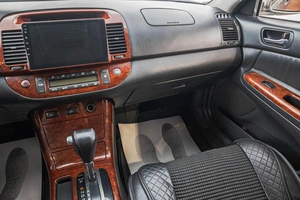 Седан Toyota Camry 2004 года, 989000 рублей, Барнаул